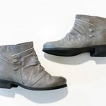 Miz Mooz  New York Sallie Gray Button Ankle Boot Women’s 40 Wide Boots New In Box Photo 15