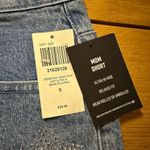 Hot Topic NWT mom short jeans star embellishment 9 Photo 1