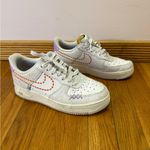 Nike  Air Force 1 '07 SE Low Sz 7.5 Women Retro Shoes Beige Purple DX2348-100 Photo 1