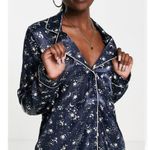 VERO MODA Navy Blue Cosmic Star Print Satin Long Sleeve Pajama Shirt Size Medium Photo 3