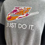 Nike Womens Sweatshirt Sz XS Gray Black Pullover Crew Neck Workout Activewear‎ Photo 5