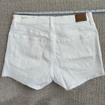 American Eagle AE Stretch Low-Rise Ex-Boyfriend Denim Short NWT White Size 2 Photo 2