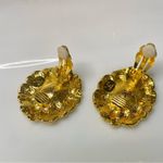 Kenneth Jay Lane for Avon 1991 Gold & Simulated Onyx Clip Photo 3