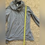 90 DEGREES by REFLEX Pullover Sweatshirt Drawstring Cowl Neck Size Medium Photo 5