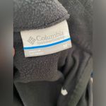 Columbia Sweatshirt with two front pockets and full zipper down Photo 4