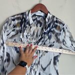 Elie Tahari Women's Pleated Cream Navy Abstract Silk Blend Lined Blouse Size XS Photo 9