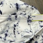 Old Navy  Black and White Compression‎ Cropped High Rise leggings Size Large Photo 4