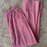 Alo Yoga Alo Sweatpants  Photo 0