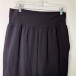 Athleta  Crop Salutation Jogger Black High Rise Buttery Soft Yoga Athleisure L Photo 2