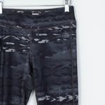 The North Face  Womens Camo Mid Rise Leggings Size S Black Gray‎ Athletic Workout Photo 1