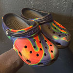 Crocs Women’s Tie-Dye Sandals Size 5 Photo 0