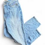 Bershka - Mom Jeans - Women's - Size 6 (Fits Like 4) - Light Wash Denim Photo 5