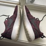 Nike Roshe Running Athletic Shoes (Maroon and Black Color) Photo 4