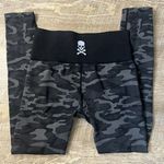 SoulCycle Soul by  Black & Grey Camo Seamless Leggings Size Small Photo 0