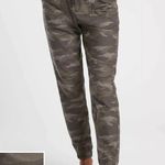 Athleta Camo Farallon Jogger #535275 in Black Olive Camo W1571 Sz 6 Photo 1