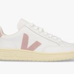 VEJA  V-12 Sneakers Photo 2