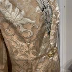 Karen Miller NY Vintage Brocade Jacquard Baroque Print Floral Embroidered Brooch Pin closure Fit Flare Overlay light weight fall Work business well made stunning shiny fabric funky indie street blazer jacket Photo 3