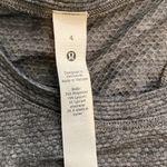 Lululemon gray cropped tank top size 4 Photo 2
