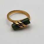 Vintage Avon Gold Tone & Faux Jade Cylinder Ring (6) Green Photo 5