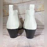 Dor L Dor Women's Size 9 Faux Leather Side Zip Off White Bootie w/ Chain Photo 5
