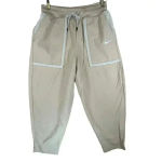 Nike Women’s Essential Woven Loose High Rise Curve Pants Shearling Pockets Med Photo 1