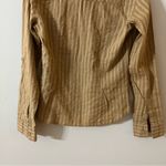 DKNY  JEANS Woman’s 100% Cotton Beautiful Detailed Button Down Blouse. Size 6 Photo 9