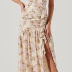 ASTR The Label Kiana Floral Ruched Midi Dress Photo 1
