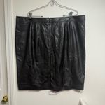 Roz & Ali Women’s size 20 pleather‎ skirt Photo 4