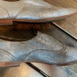 Frye Terri Leather Slip-On Oxford Loafer Flats in Distressed Metallic Size 5.5 Photo 2