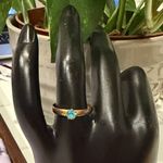 Source Unknown Gold Tone Ring with Turquoise Gem Photo 0