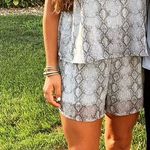 Alya Botique Romper Photo 0