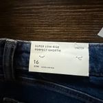 American Eagle  Super Low Rise Perfect Shortie‎ Denim Shorts Distressed Size 16 Photo 6