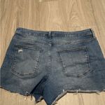 Universal Threads Denim Blue Distressed Women Shorts Photo 1