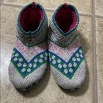 Bombas  Women’s Gripper Slippers, Sz M (9-11.5) Photo 3