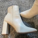 Tahari Off White Chunky Heel Pointed Toe Boots size 7.5 Photo 7
