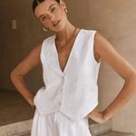 Dissh The Banks White Linen Lightweight Sleeveless Vest Women’s US 4 NWT Photo 0