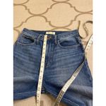 Madewell  The Momjean in Stratfield Wash Blue Jeans, size 25, AA585 Photo 4