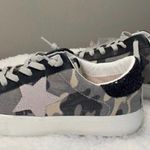 Vintage Havana Gail camo multi star sneaker Photo 0
