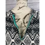 Cato  Sleeveless Jersey Knit Tank Top Womens S Scoop Neck Zipper Back Geometric Photo 3