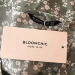 Bloomchic  Floral Flutter Sleeve Elastic Waist Blouse V Neck Green 28 Photo 4