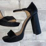 Pour La Victoire  Yvette Black snakeskin Platform Sandals Size 10 Photo 3