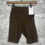 Nike  One Women's Training High-Rise Shorts 8" NWT Size XS (Olive) FZ6758-004 Photo 0