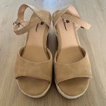 Tommy Bahama Caisy nude tan open toe espadrille wedges size 9 Photo 1