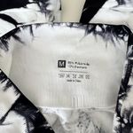 Black & White tie dye marble seamless high waist workout shorts scrunchy butt Photo 6