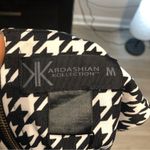 Kardashian Kollection Corporate Fitted Dress. Pencil mouth shape. Size: M. Photo 3