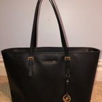 Michael Kors Purse Photo 0