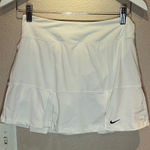 Nike  Women’s Tennis Skirt Skirt Pleated White Size Small Photo 0