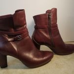 NWOT Ecco leather ankle boots. NEW Red Size 9 Photo 3
