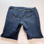 Torrid  Dark Wash Denim High Rise Bermuda Jean Shorts‎ Size 20 Photo 3