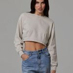 Talentless Cropped Dart Light Weight Crewneck Long Sleeve Photo 5